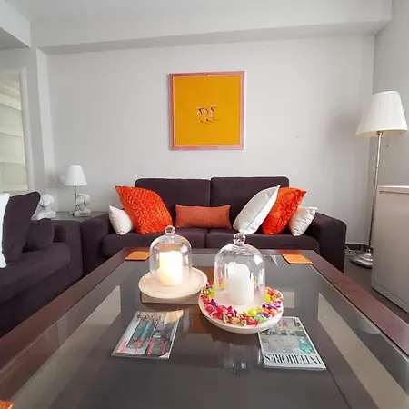 Espacioso, Centrico Y Cercano A La Playa. Apartamento