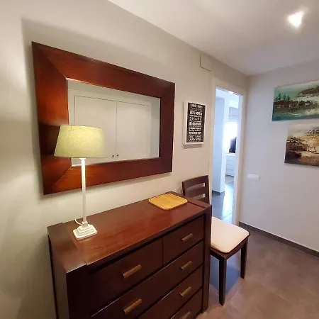 Espacioso, Centrico Y Cercano A La Playa. Apartamento